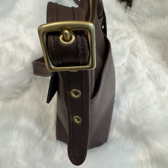 Coach Legacy Small Hobo Bag with Zipper - Picture 6 of 16